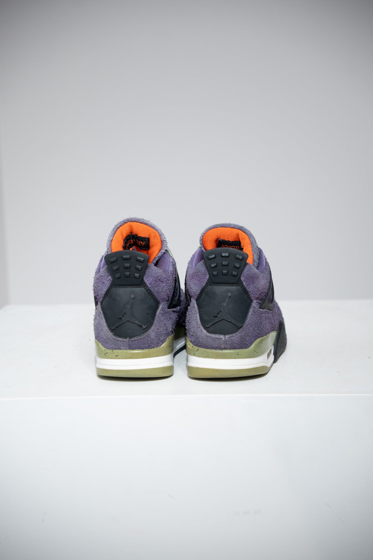 Jordan 4 Canyon purple (Taille 38)