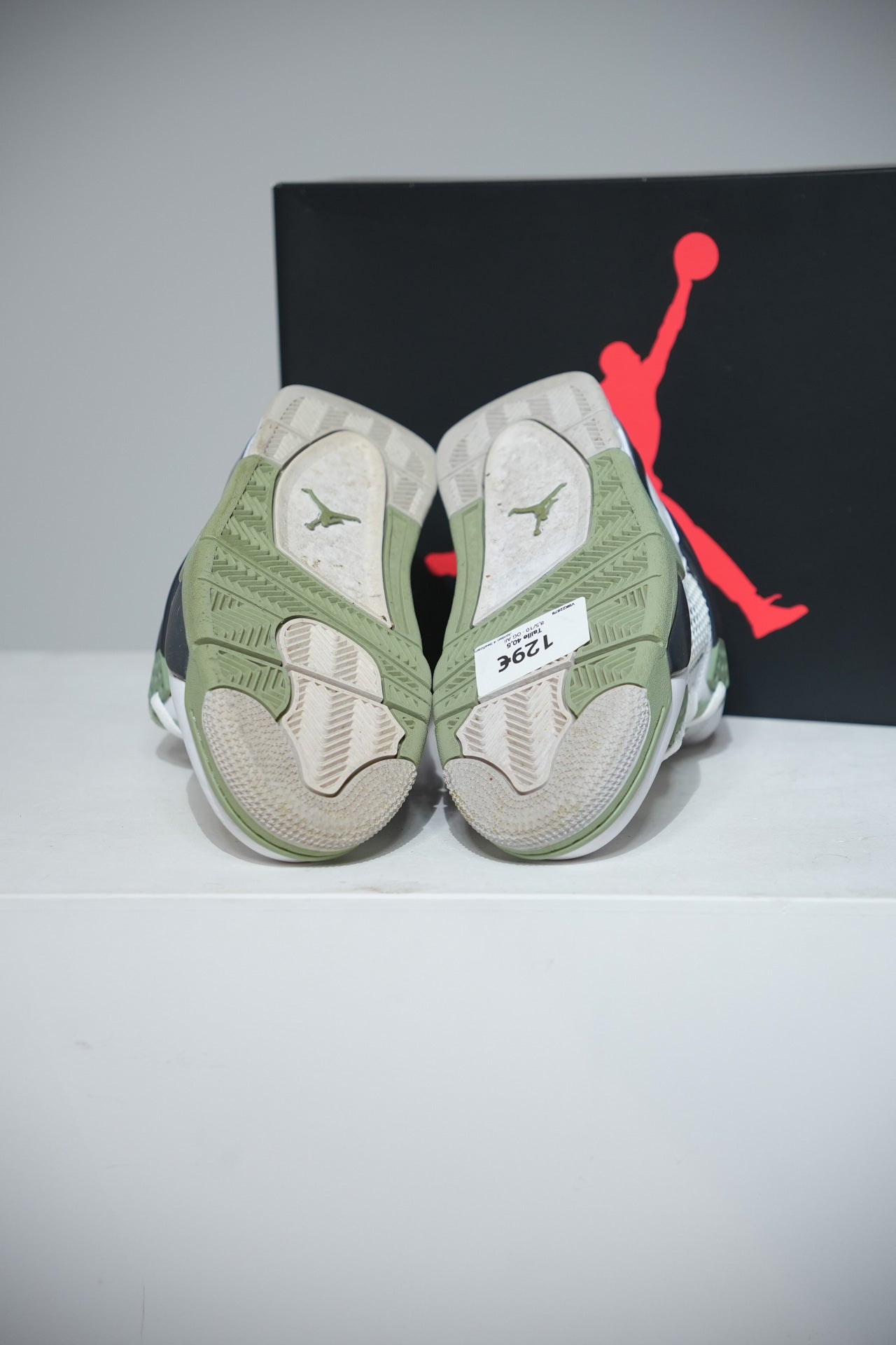 Jordan 4 Seafoam (Taille 40,5)