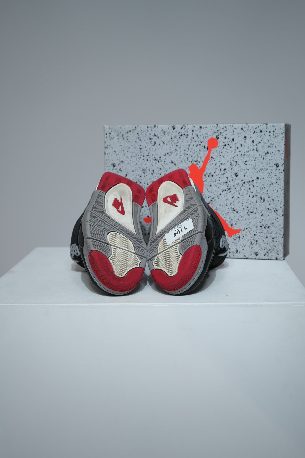 Jordan 4 Bred Reimagined (Taille 42,5)
