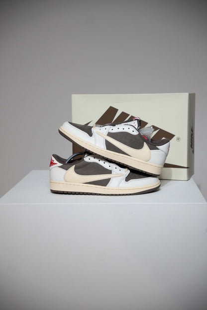 Jordan 1 Low Travis Scott Reverse Mocha (Taille 42,5)