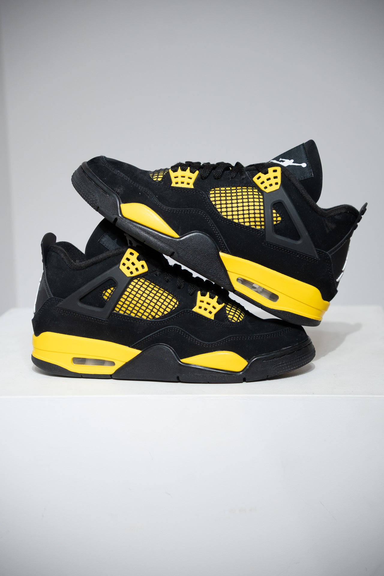 Jordan 4 Thunder (Taille 42,5)