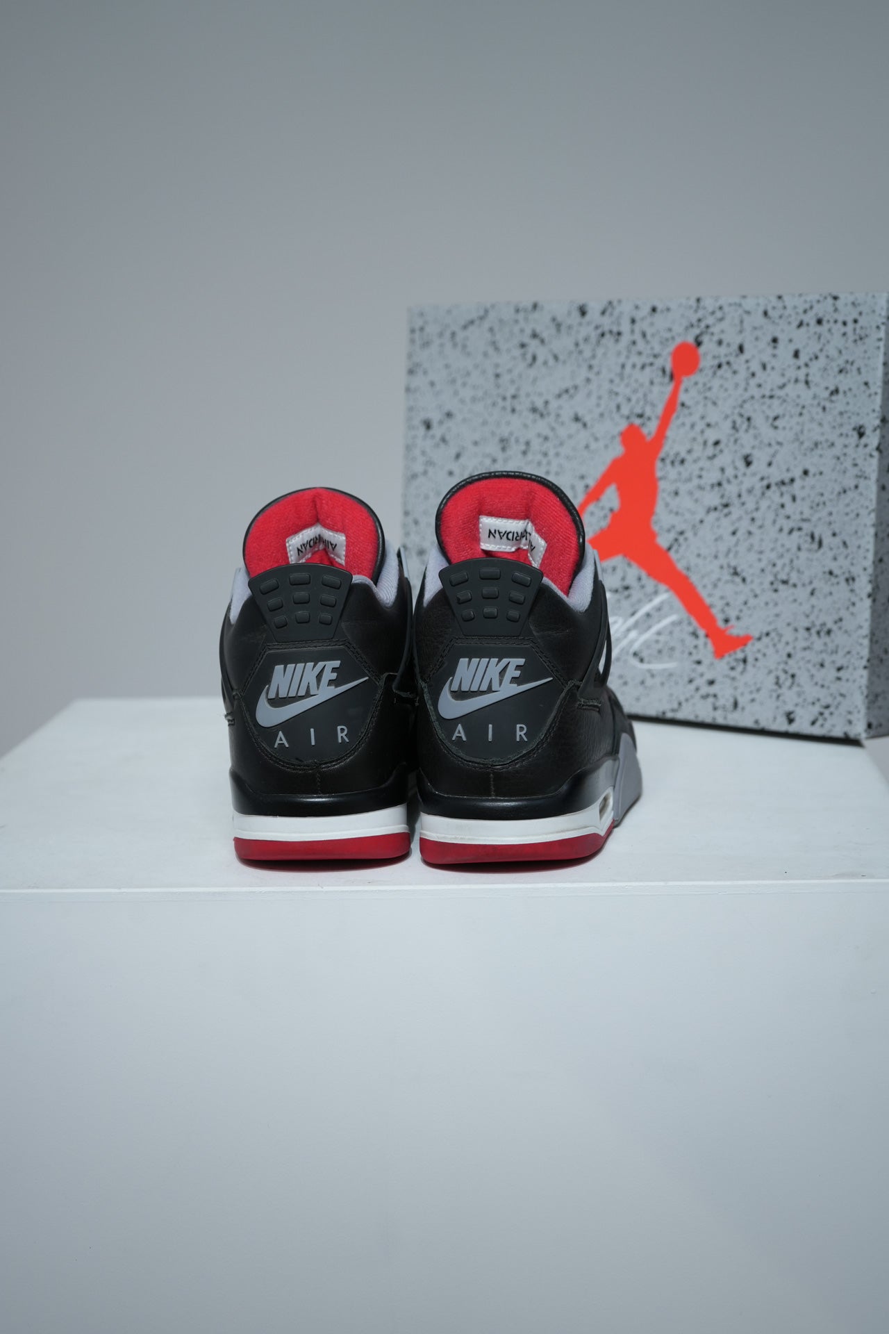 Jordan 4 Bred Reimagined (Taille 42)