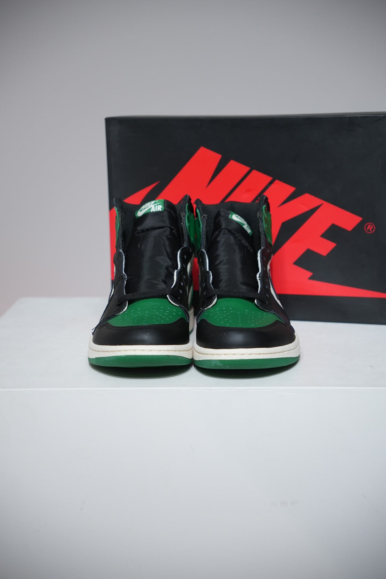 Jordan 1 High Pine green 1.0 (Taille 41)