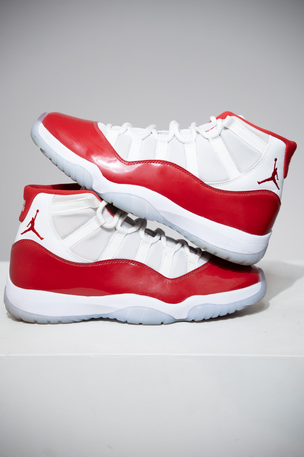 Jordan 11 Cherry (Taille 44,5)