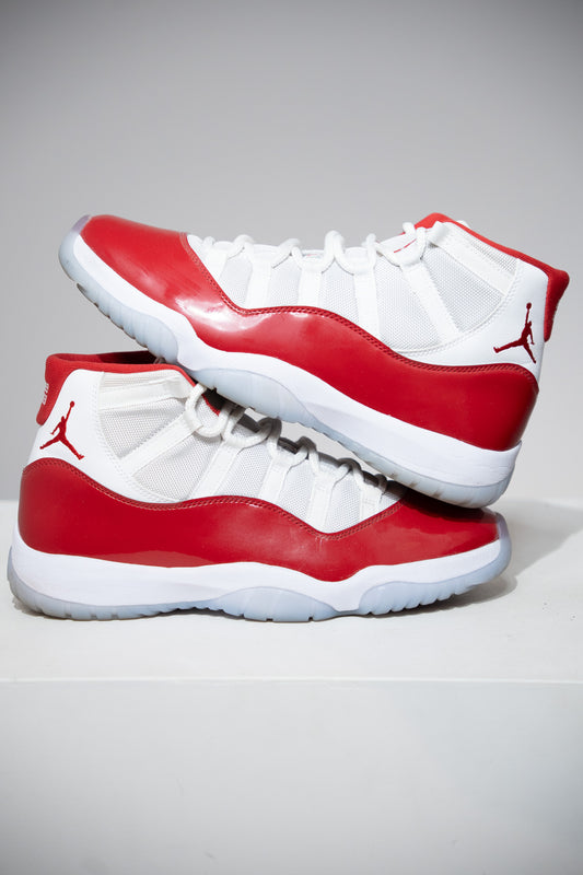 Jordan 11 Cherry (Taille 44,5)
