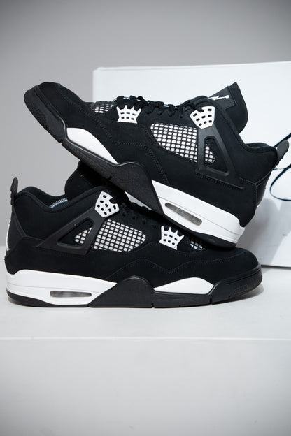 Jordan 4 White Thunder (Taille 45,5)