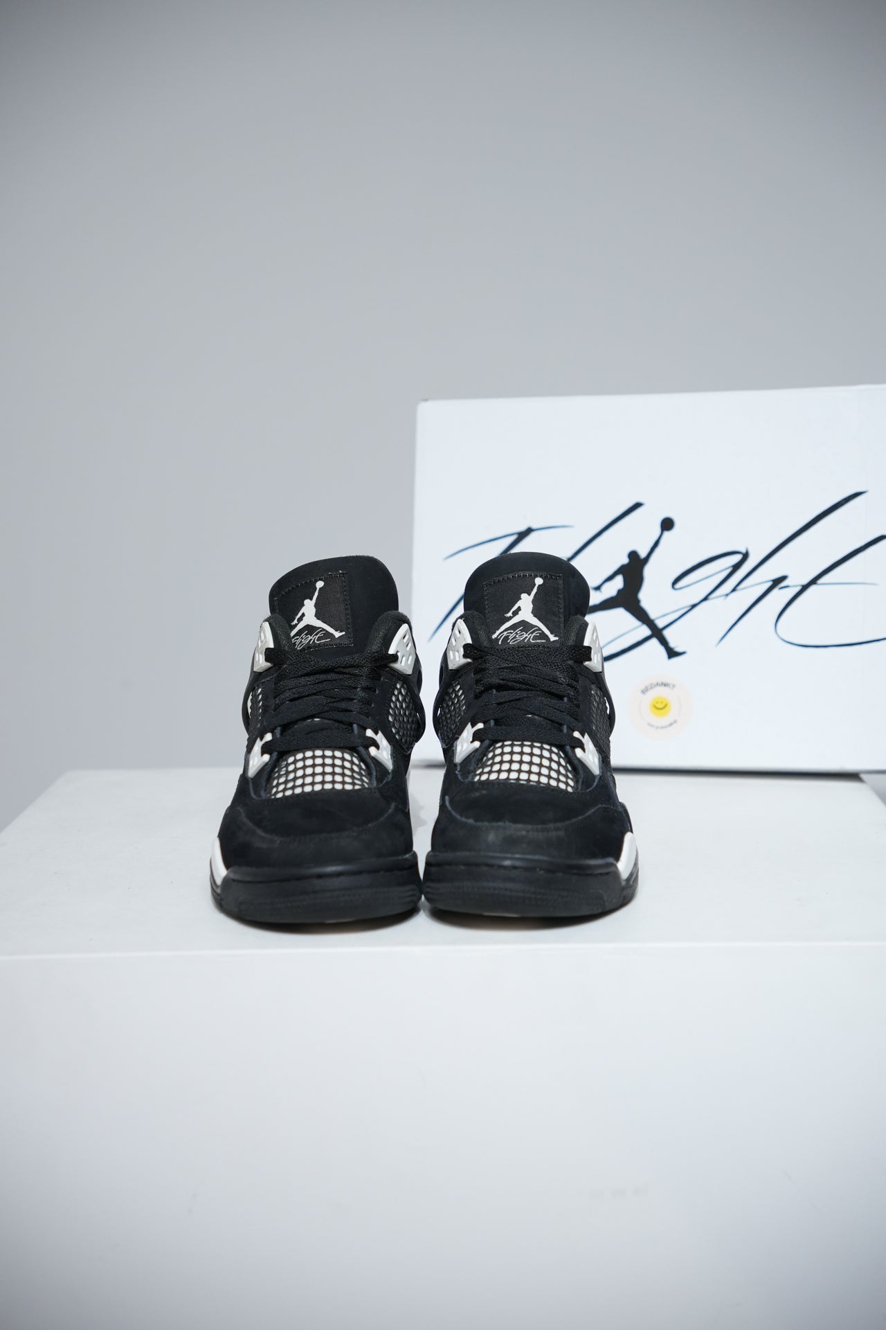 Jordan 4 White Thunder GS (Taille 39)