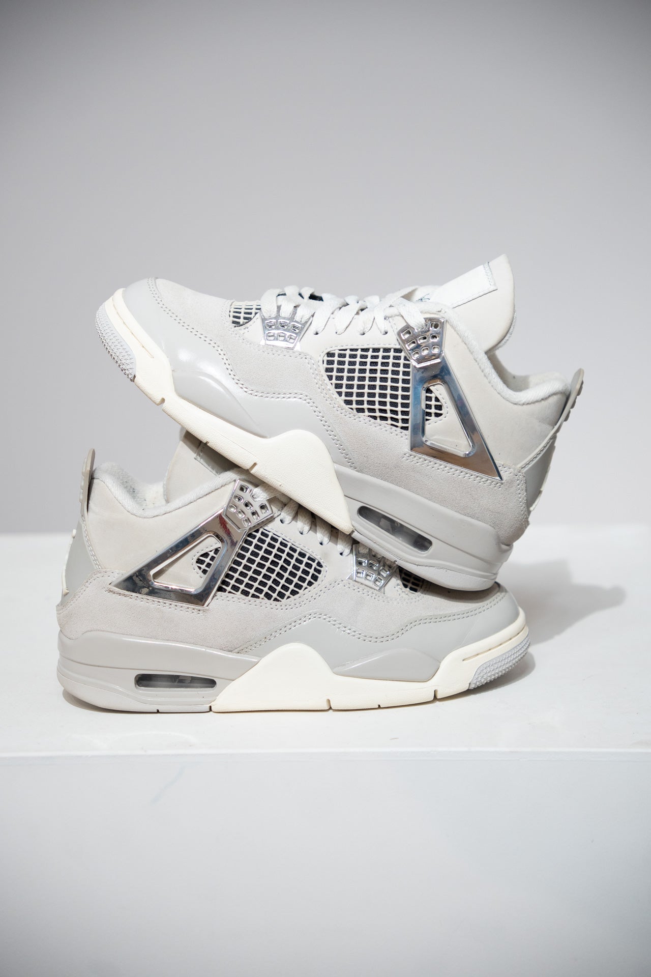 Jordan 4 Frozen Moments (Taille 35,5)