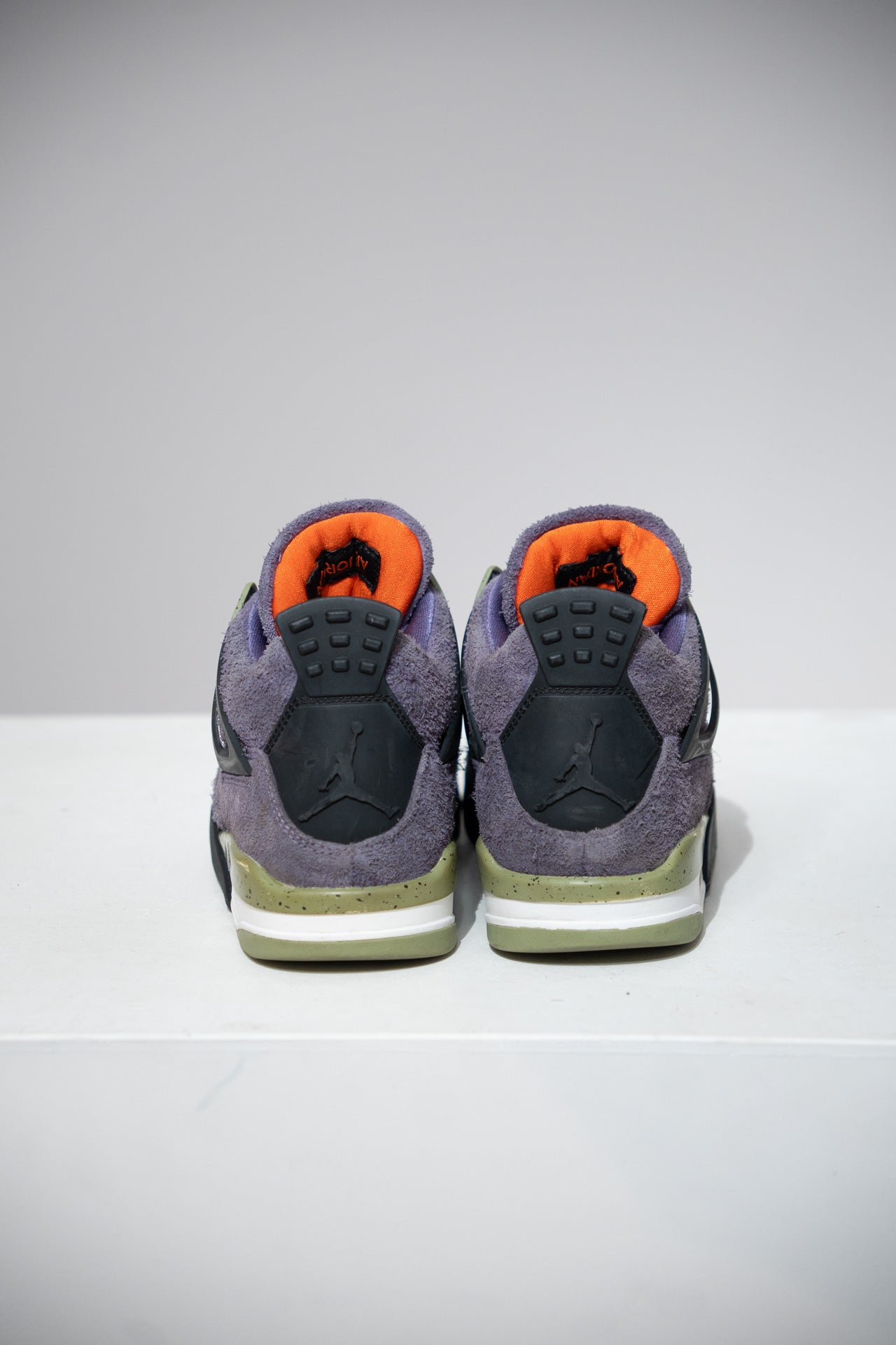 Jordan 4 Canyon purple (Taille 38,5)