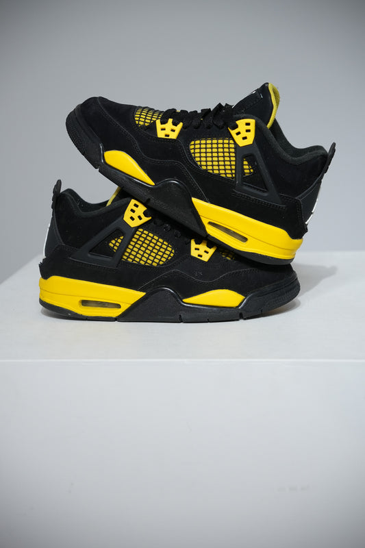 Jordan 4 Thunder GS (Taille 37,5)