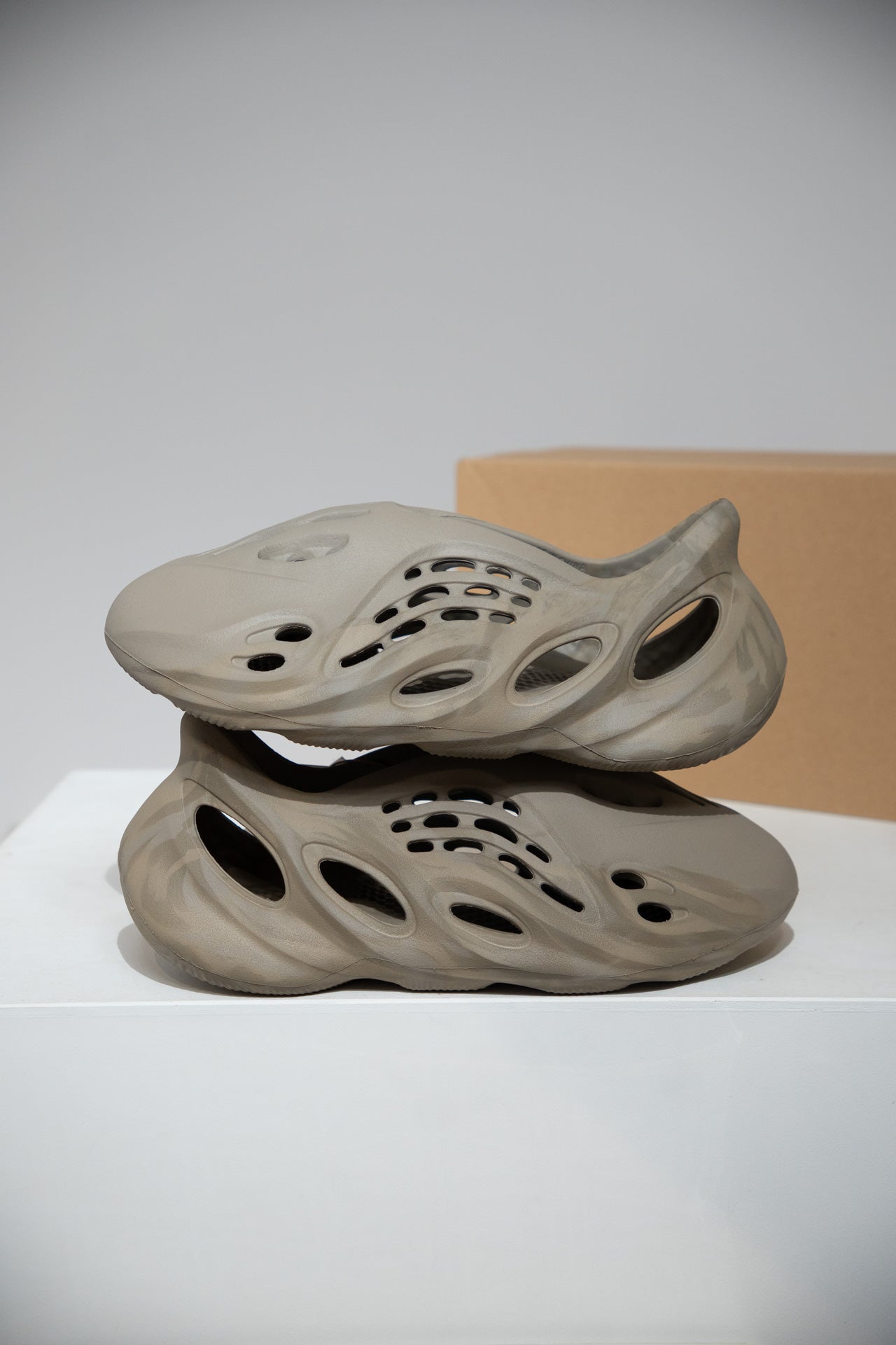 Yeezy Foam Runner Stone Sage (Taille 43)