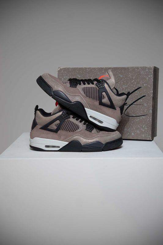 Jordan 4 Taupe Haze (Taille 44,5)