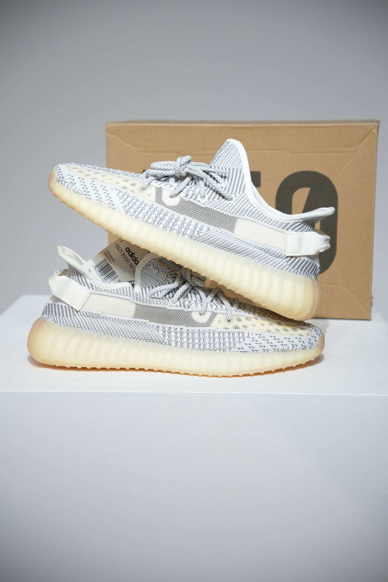 Yeezy 350 V2 Static (Taille 39 1/3)