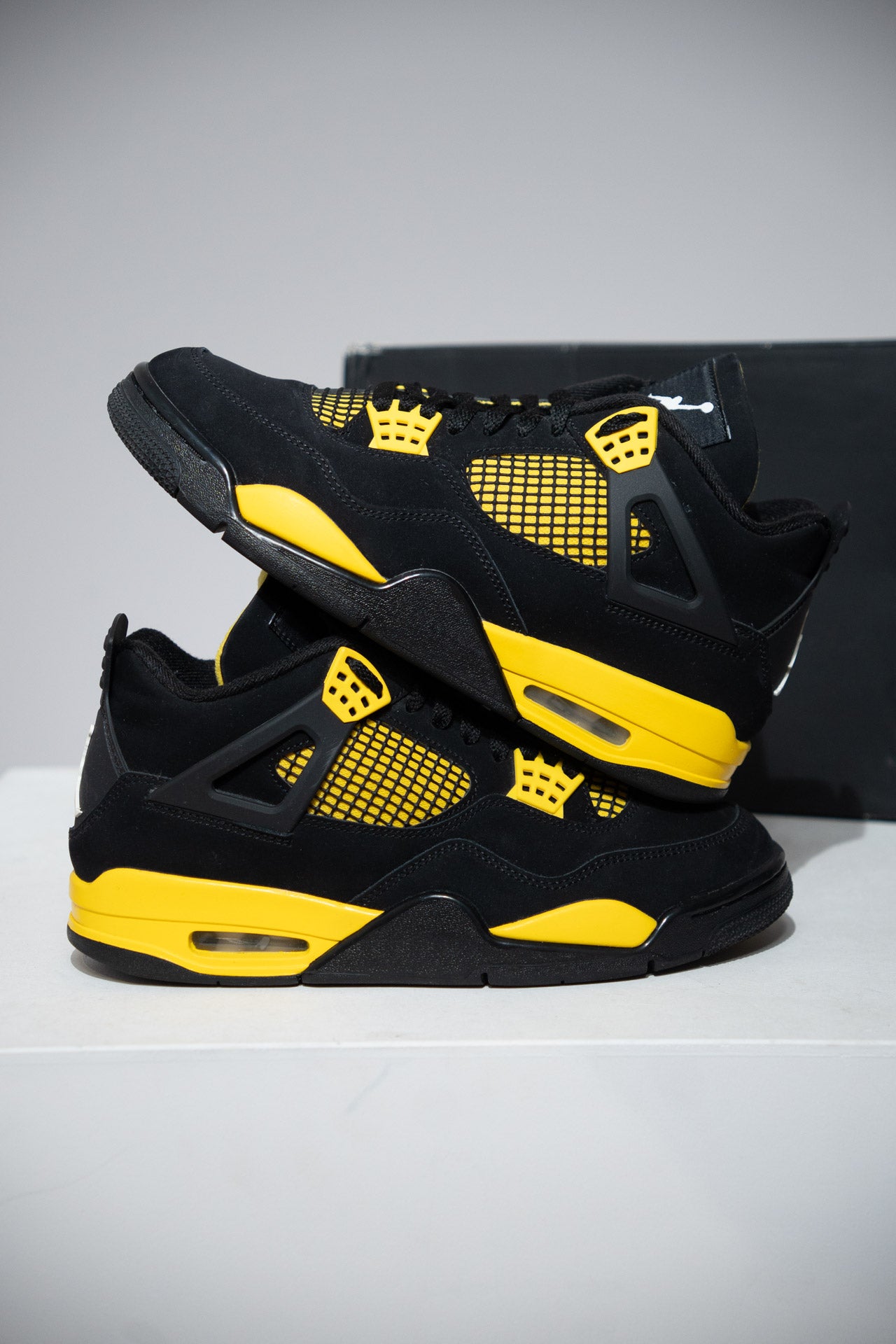 Jordan 4 Thunder (Taille 42)