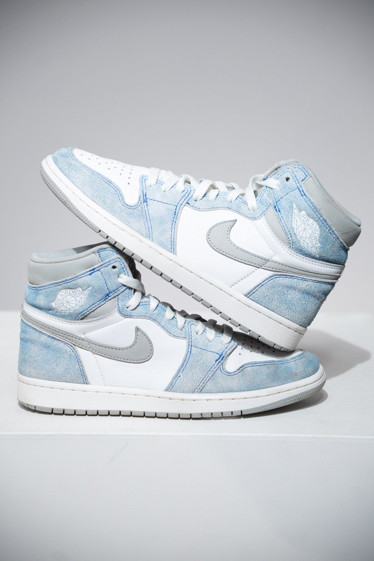 Jordan 1 High Hyper Royal (Taille 41)