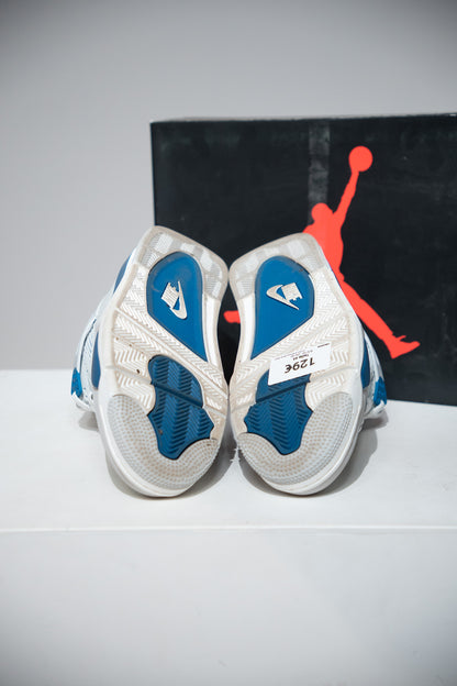 Jordan 4 Military Blue 2024 (Taille 44)
