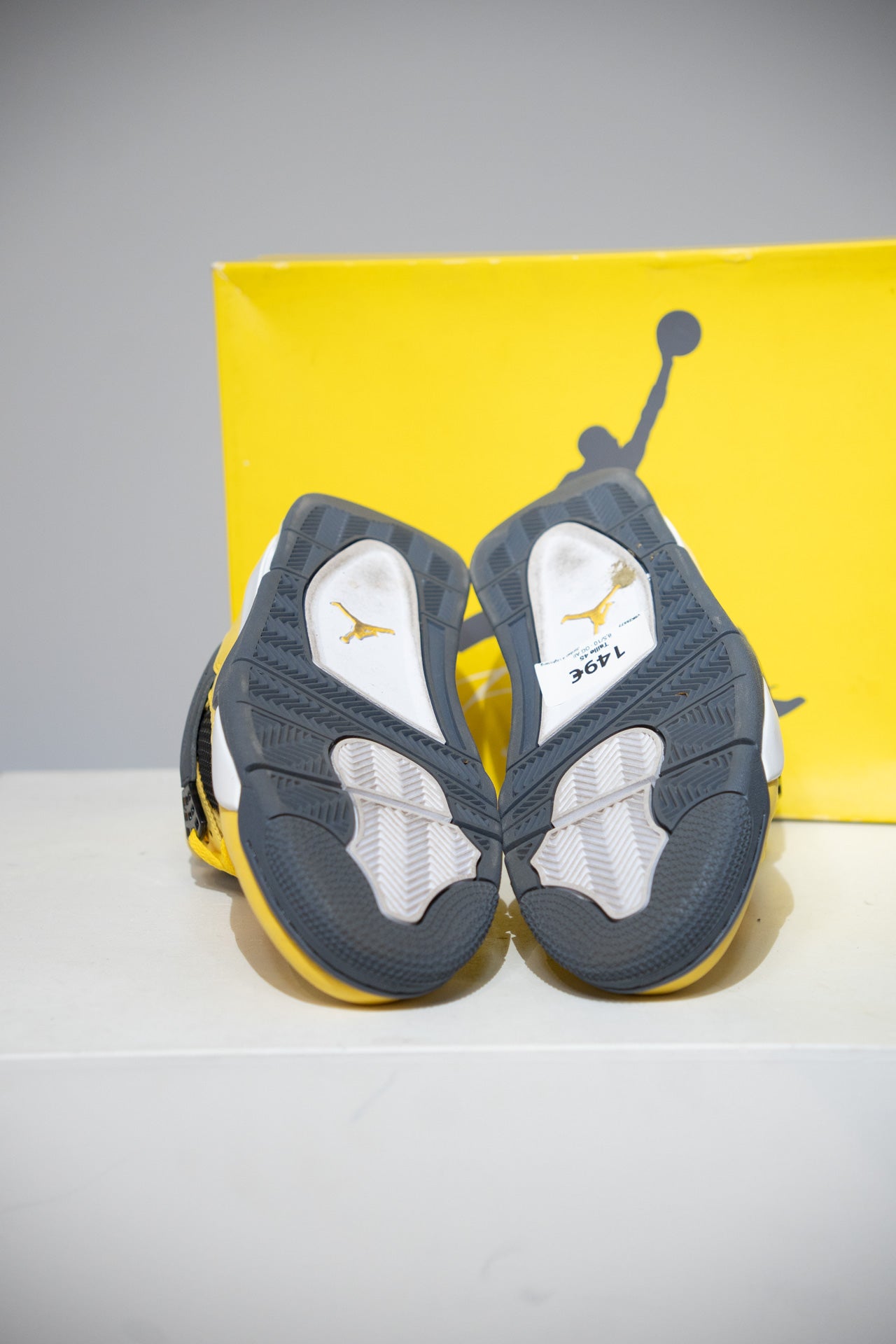 Jordan 4 Lightning (Taille 45)