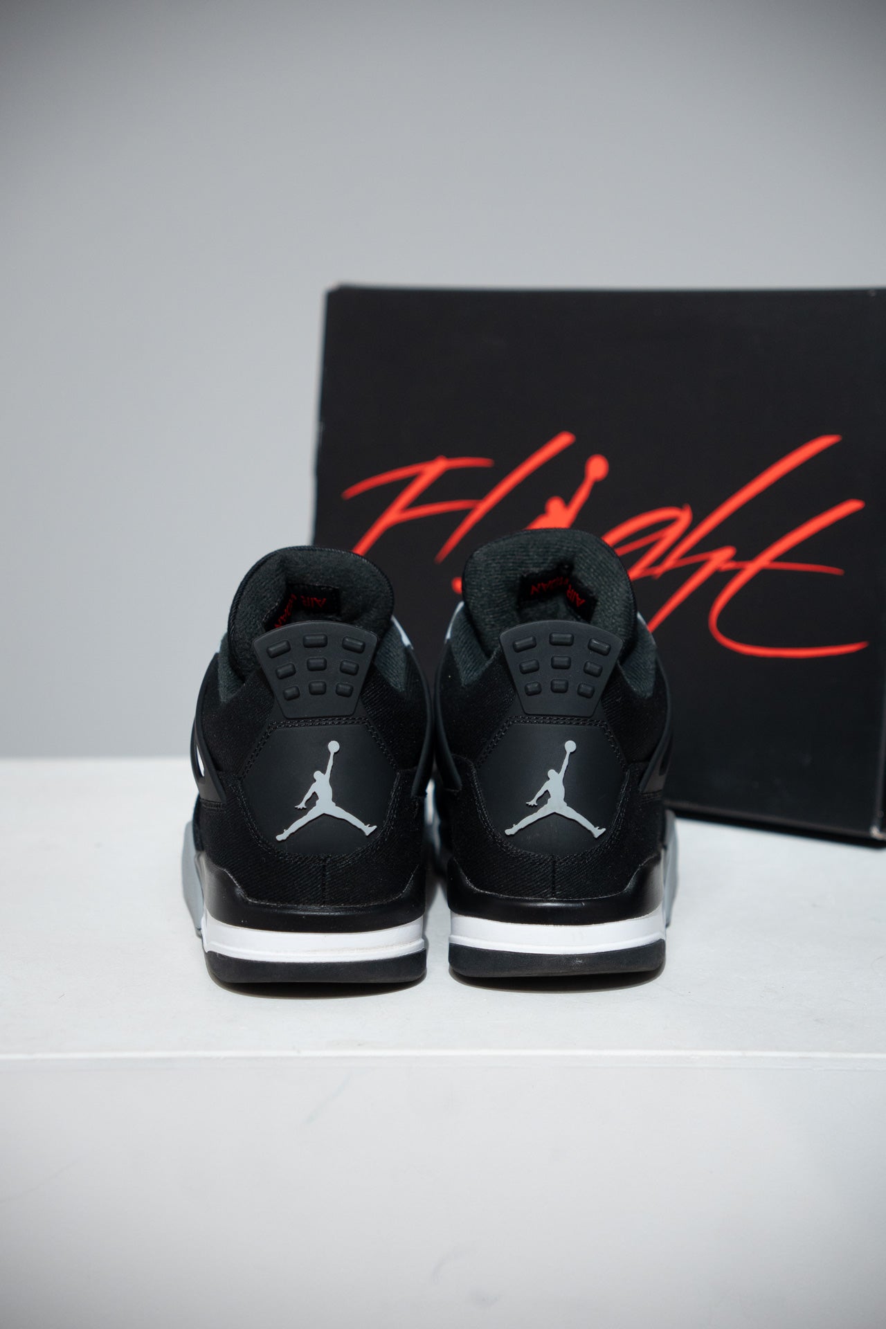 Jordan 4 Black Canvas (Taille 42)