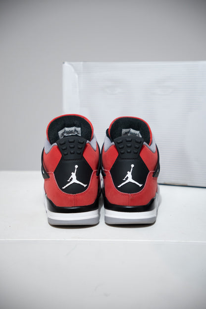 Jordan 4 Toro Bravo 2026 (Taille 44,5)