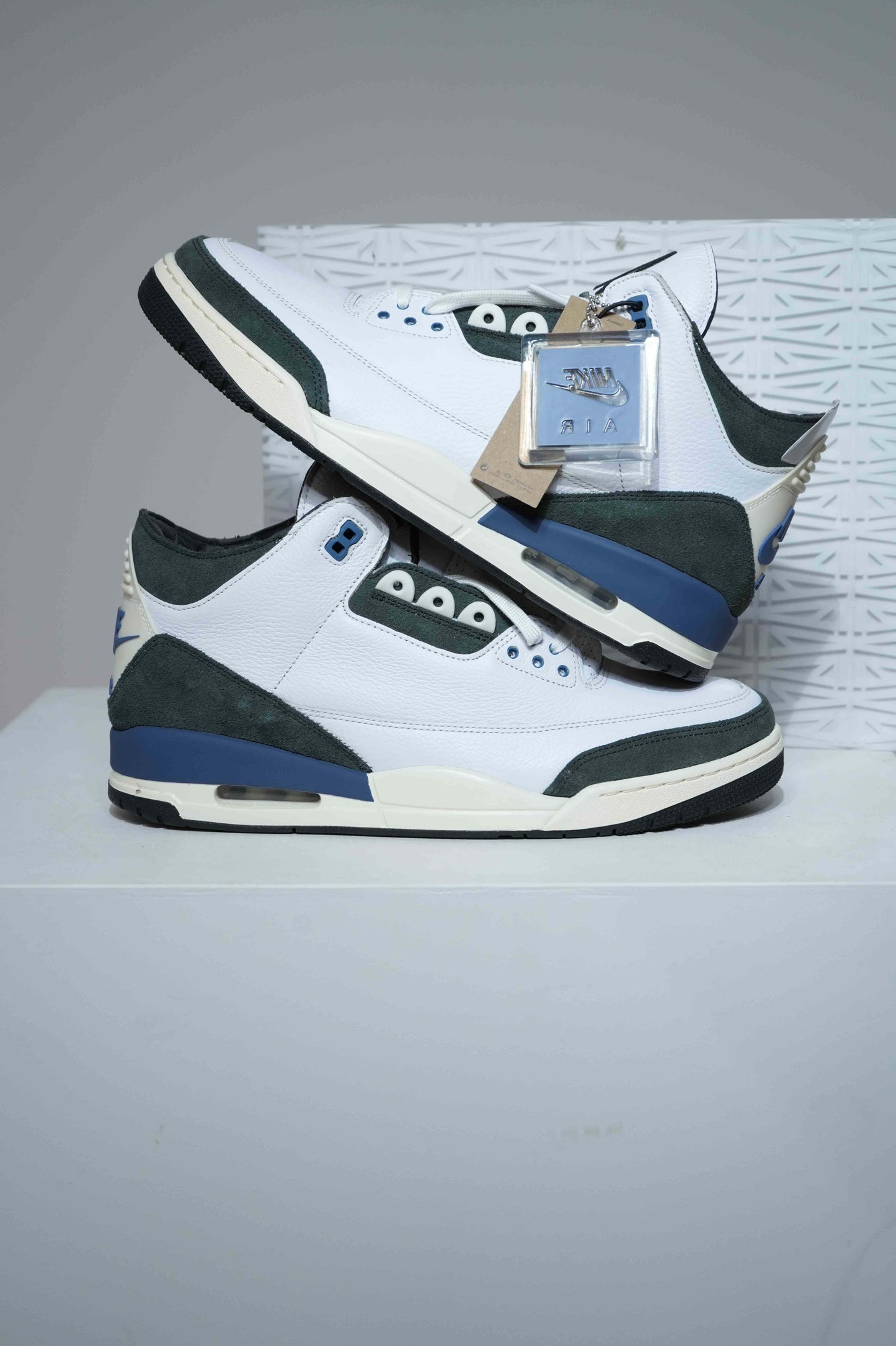 Jordan 3 A MA Maniere Navy (Taille 47,5)