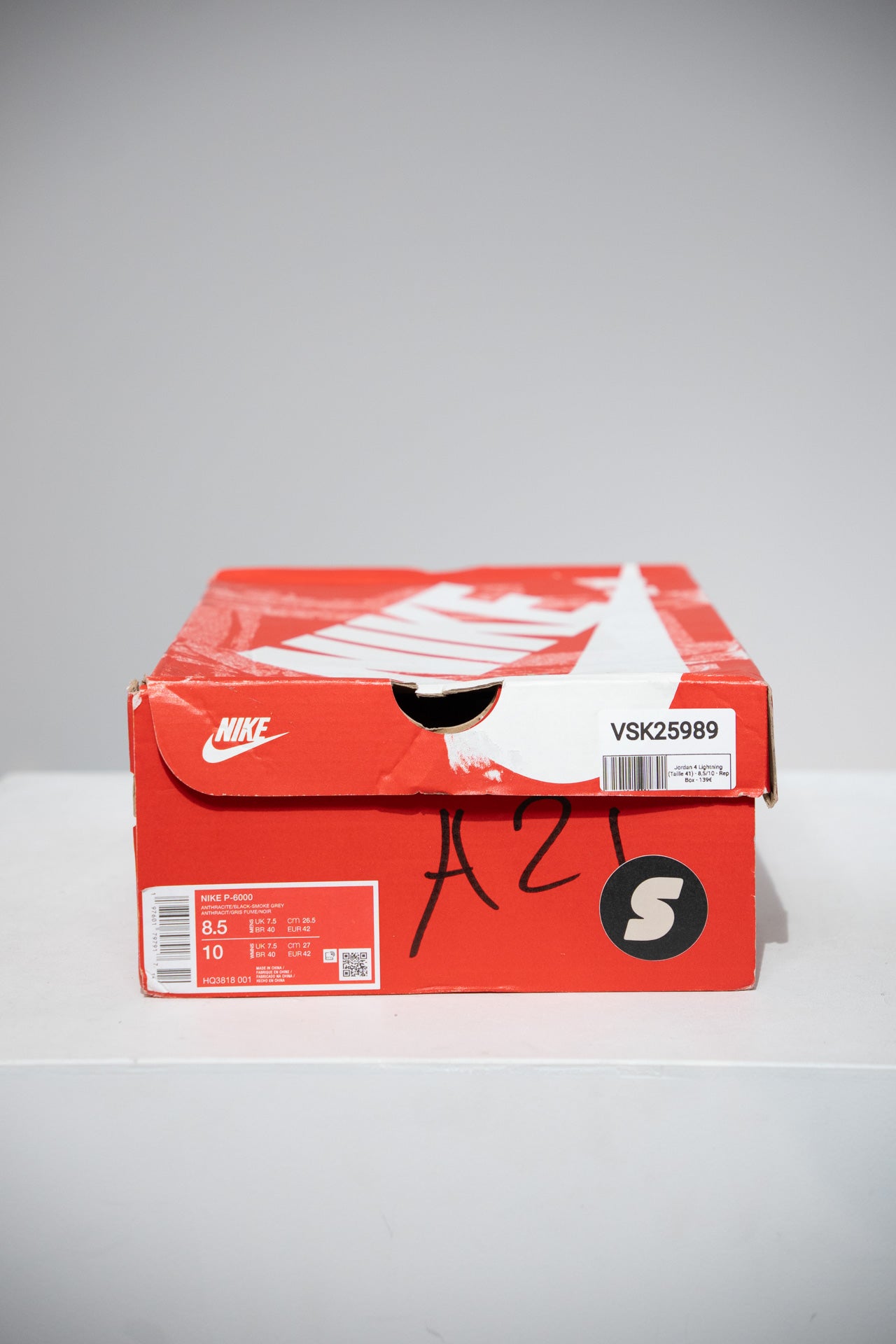 Jordan 4 Lightning (Taille 41)