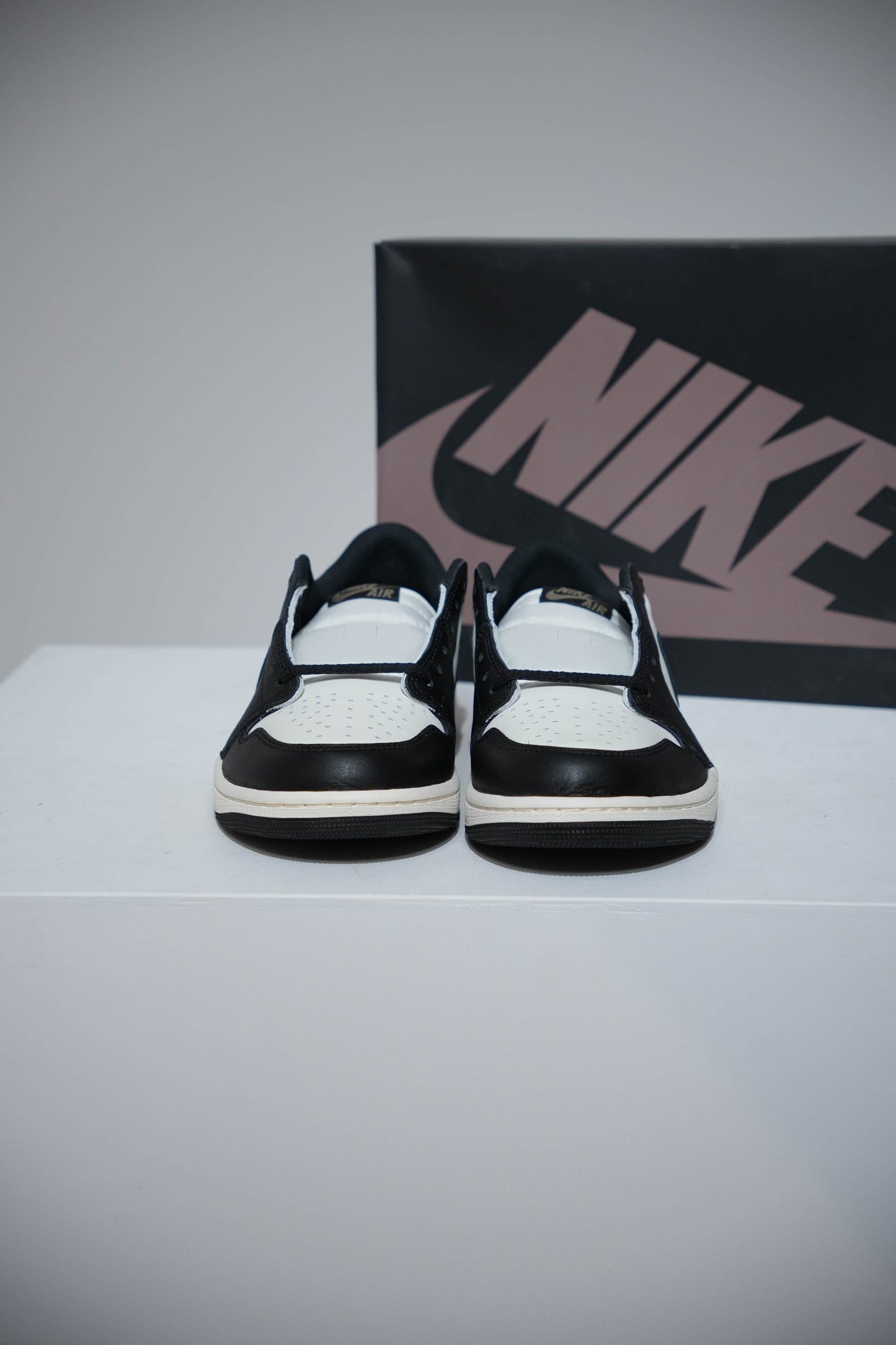 Jordan 1 Low Mocha (Taille 44,5)