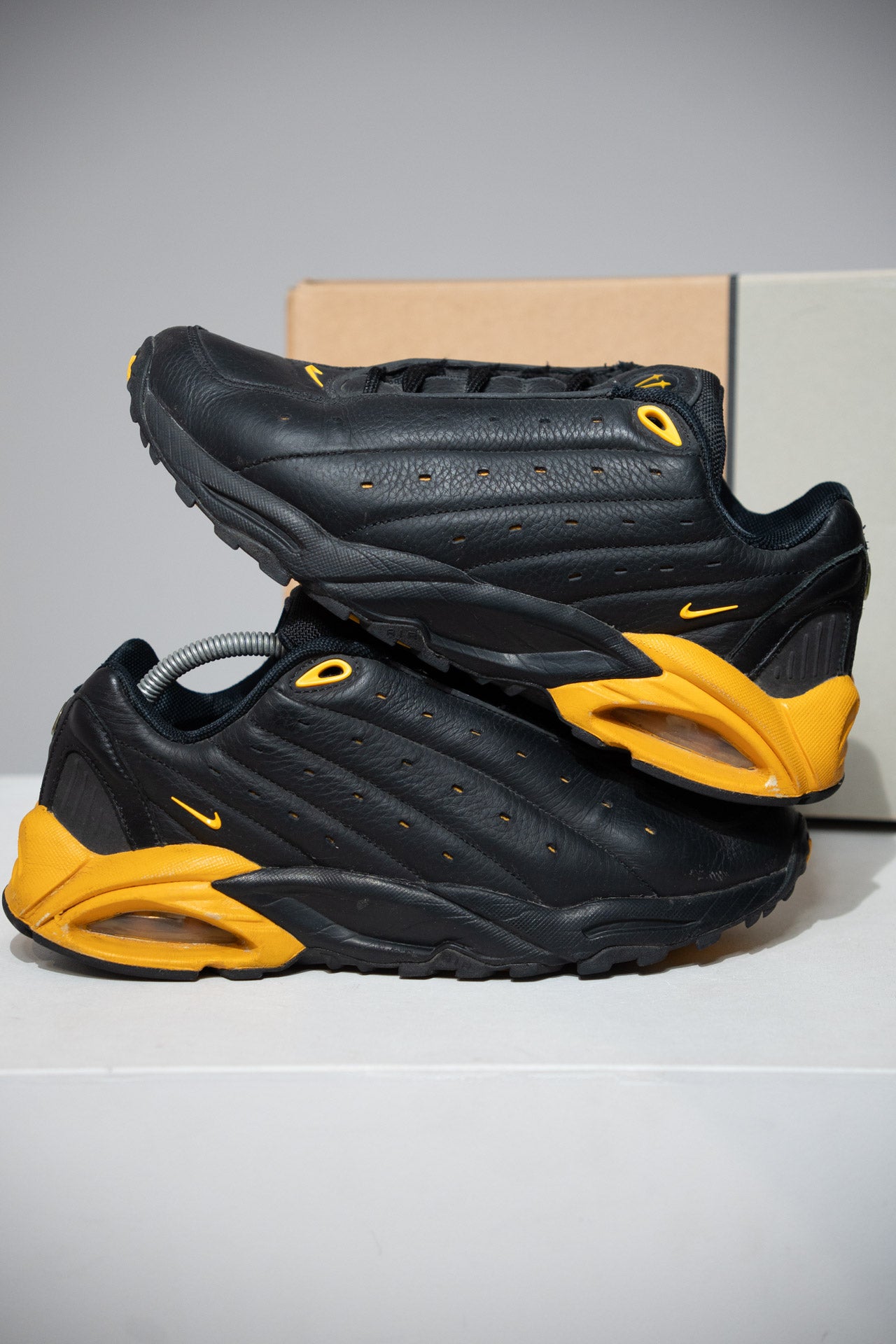 Nocta Hot Step Terra University Gold (Taille 43)
