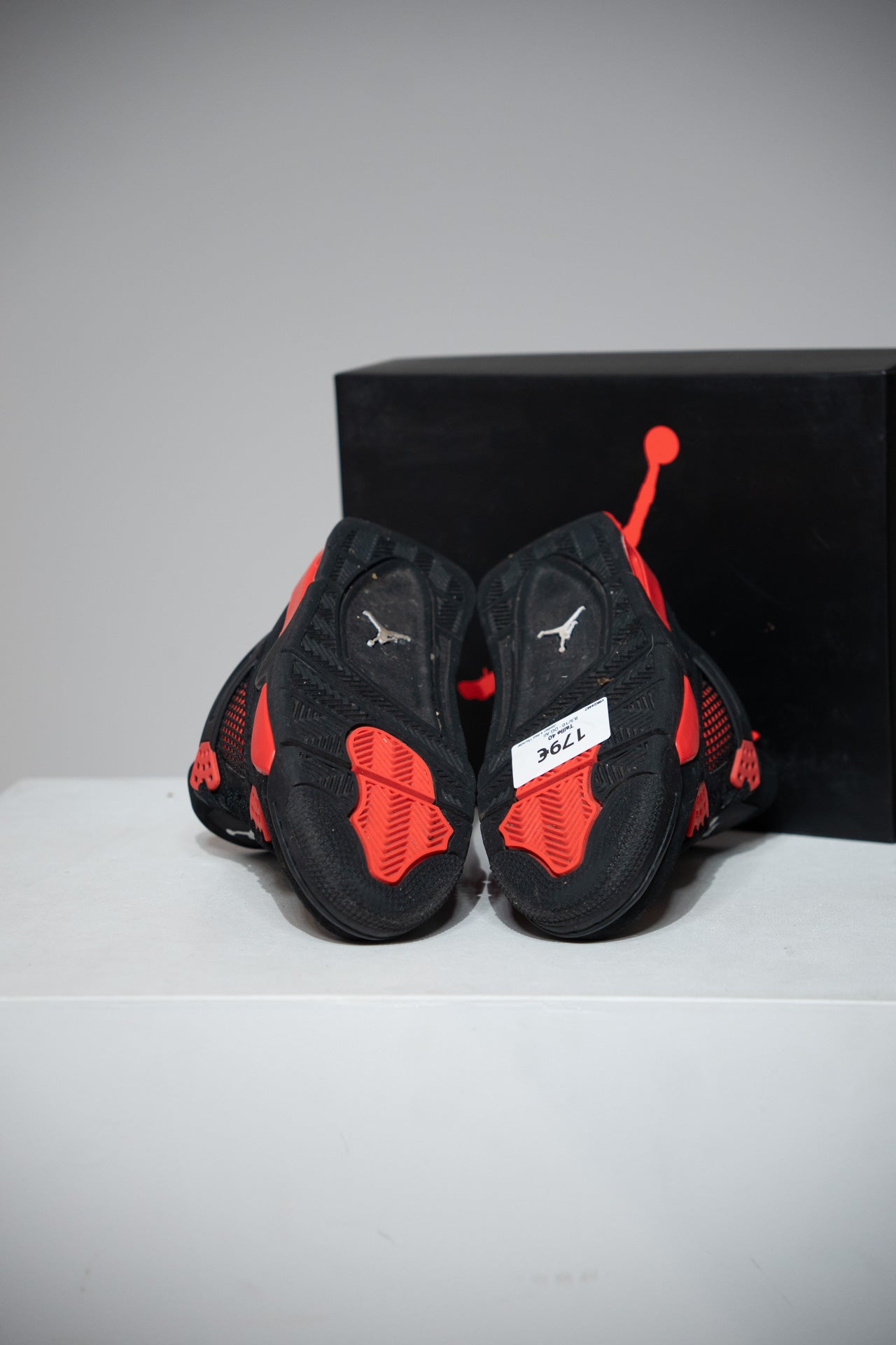 Jordan 4 Red Thunder (Taille 40)