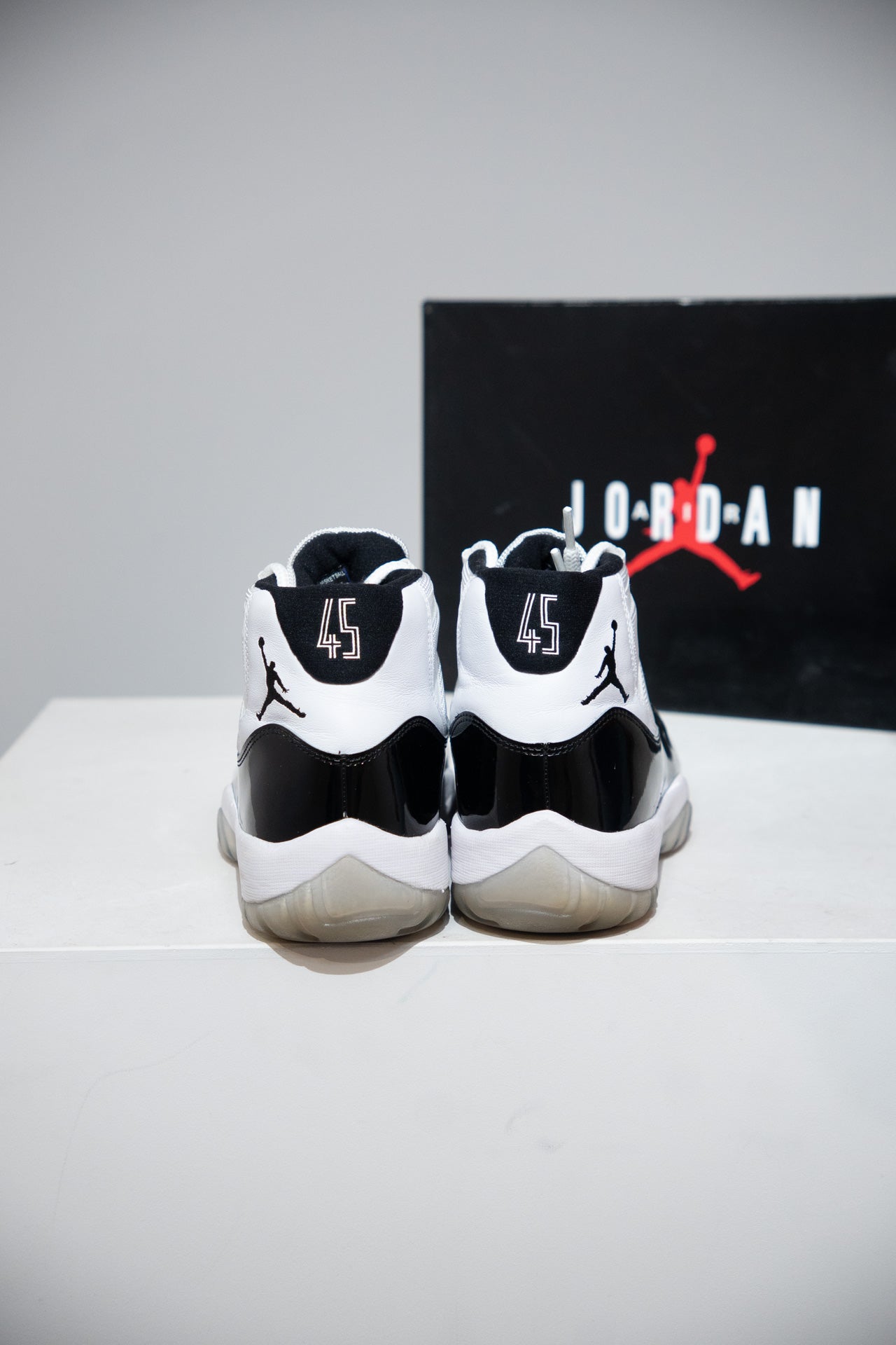 Jordan 11 Concord (Taille 42,5)