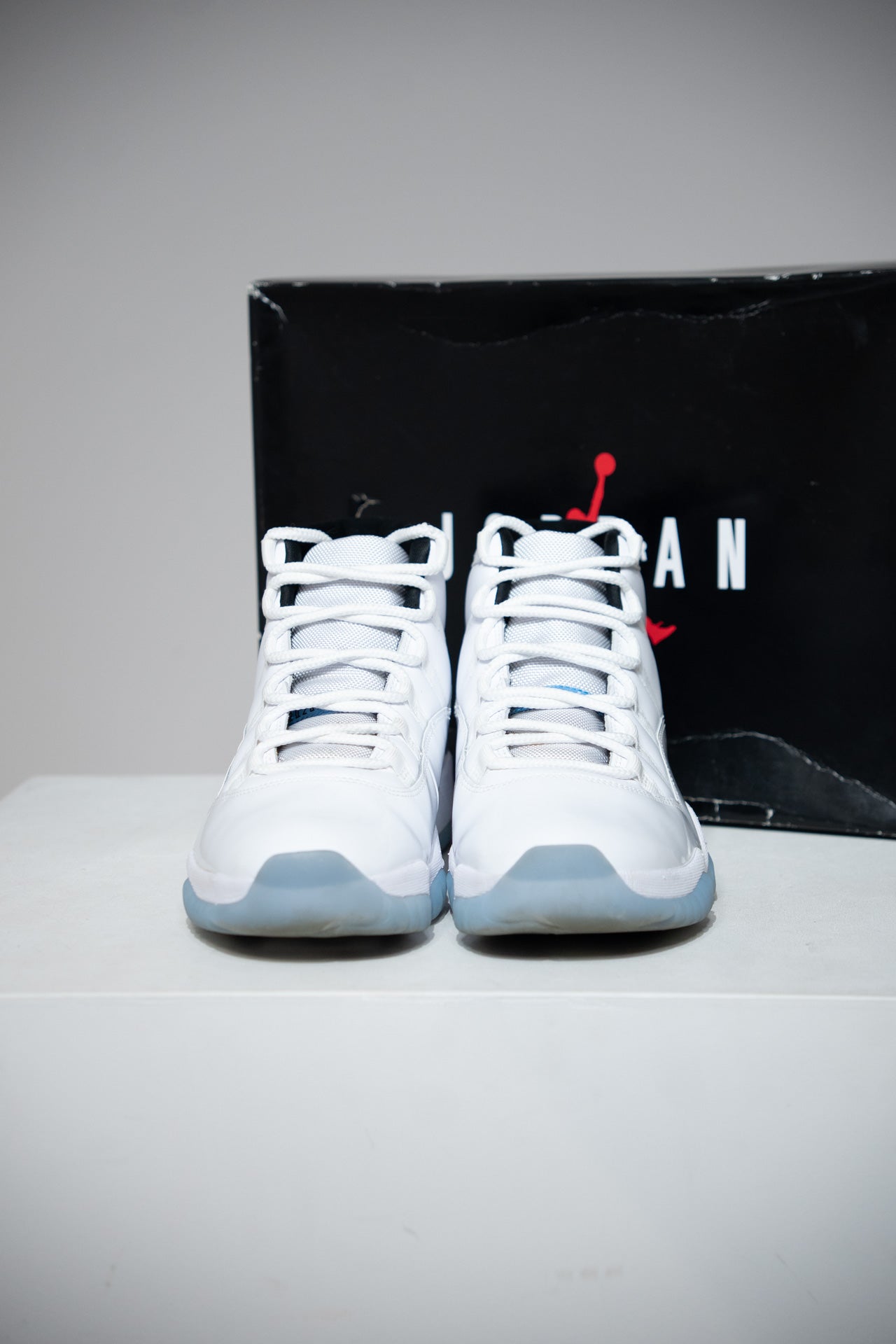 Jordan 11 Legend Blue (Taille 46)