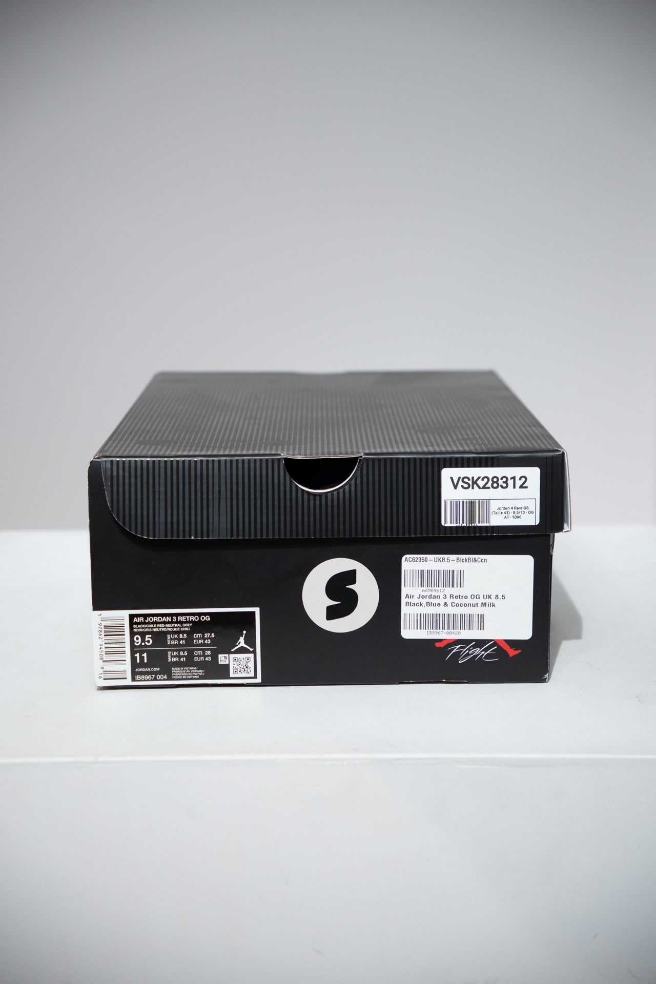 Jordan 4 Rare GS (Taille 43)