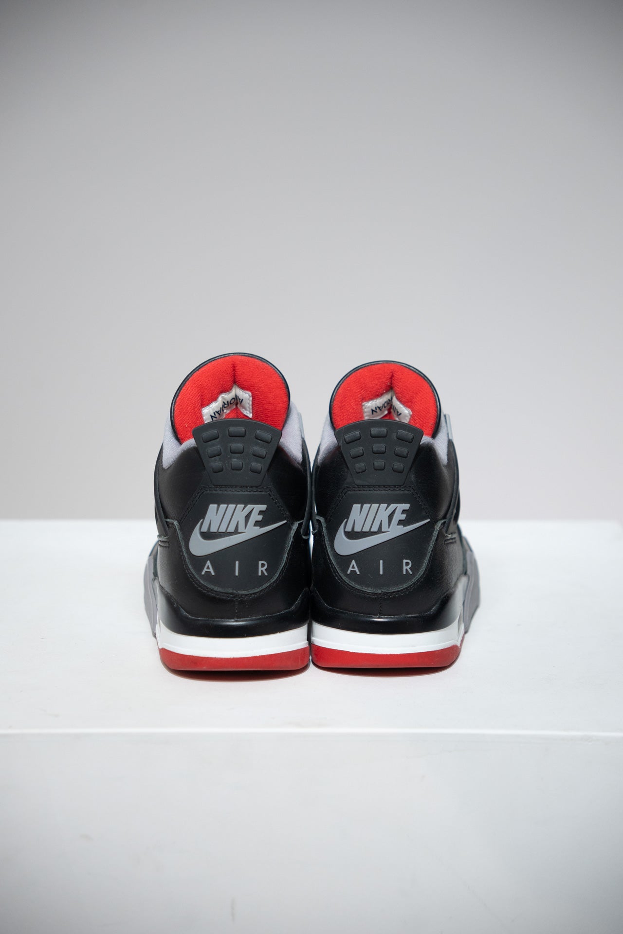 Jordan 4 Bred Reimagined (Taille 42,5)